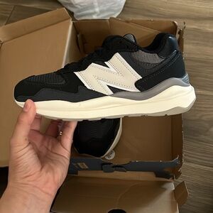 New balance boy shoes